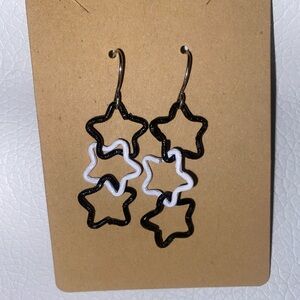 **FREE w/ purchase!** Handmade one of a kind Black & White Star Earrings